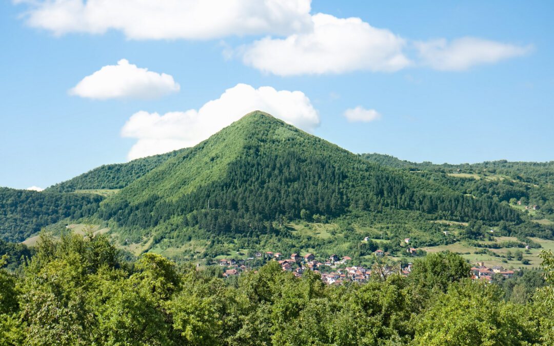 Bosnische Pyramiden & Kraftorte in Montenegro