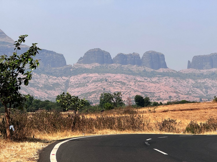 indisches-Monument-Valley-Berge-Kraftort