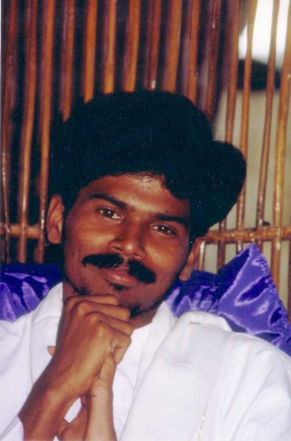 Swami kleiner in der Swing Swami-Kaleshwar-im-Ashram-Penukonda